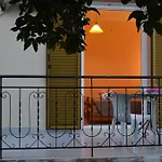 Lefki Lakíthra