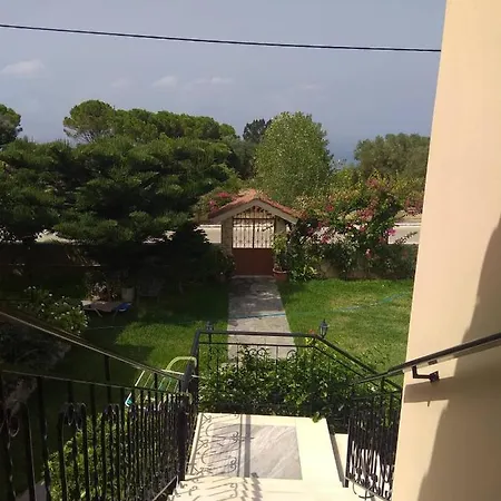 Apartment Lefki Lakithra