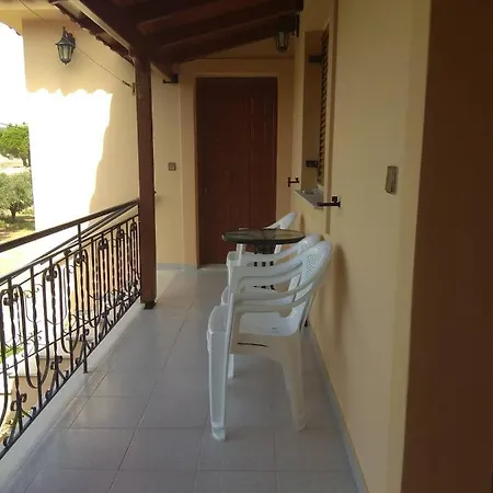Lefki Apartment Lakithra