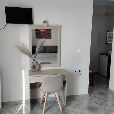 Lefki Apartment *