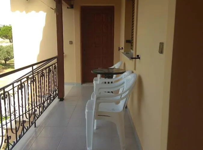 Lefki Apartment Lakithra